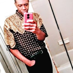 Hi my name is Clinton. Won't you come check me out